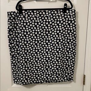 J. Crew Navy and White Floral Pencil Skirt 20